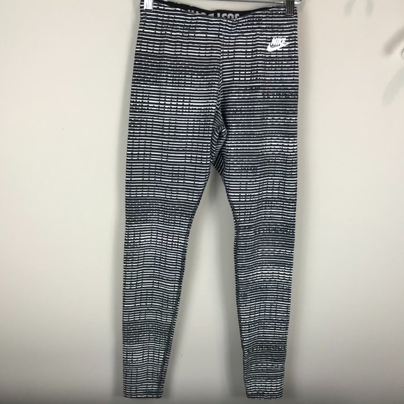NIKE Leggings Size S